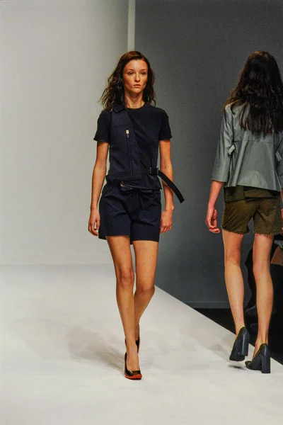 Look 33